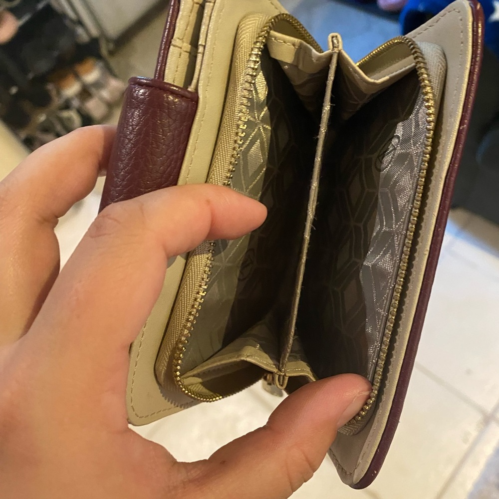 Wallet - Picture 3 of 5